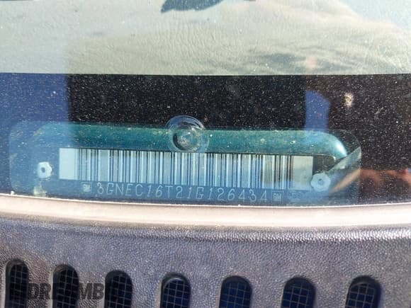 ✅ 2001 Chevrolet Suburban LT • VIN: 3GNEC16T21G126434 • Lot: 43527266. Wystawiony na IAAI z przebiegiem 320 265 mil. Bezpłatny archiwum sprzedaży aukcyjnych z USA i szczegółowy raport historii pojazdu na DreamBid. Zdjęcie 9.