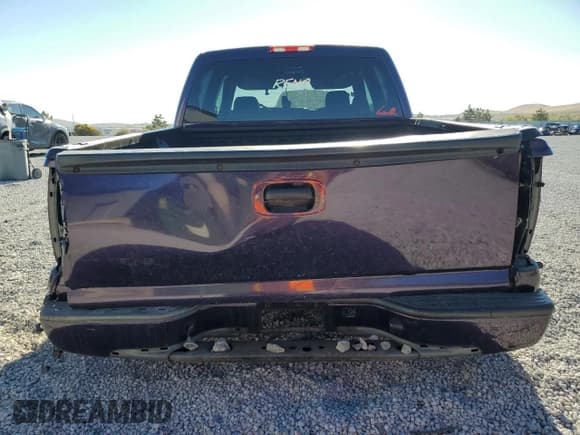 ✅ 2005 Chevrolet Silverado 1500 • VIN: 2GCFC13T251325270 • Лот: 75061414. Опубликован ранее на Copart с пробегом Не указан. Бесплатный доступ к архиву аукционных продаж из США и подробный отчёт об истории автомобиля на DreamBid. Изображение 6.