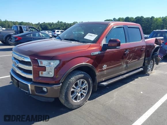 ✅ 2015 Ford F-150 XLT • VIN: 1FTEW1EG3FKD22726 • Lot: 43086377. Wystawiony na IAAI z przebiegiem 141 944 mil. Bezpłatny archiwum sprzedaży aukcyjnych z USA i szczegółowy raport historii pojazdu na DreamBid. Zdjęcie 17.