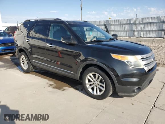 ✅ 2014 Ford Explorer XLT • VIN: 1FM5K7D97EGC60004 • Lot: 84524835. Wystawiony na Copart z przebiegiem 126 224 mil. Bezpłatny archiwum sprzedaży aukcyjnych z USA i szczegółowy raport historii pojazdu na DreamBid. Zdjęcie 4.