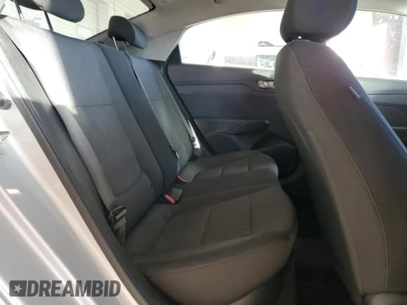 ✅ 2019 Hyundai Accent SE • VIN: 3KPC24A33KE083683 • Лот: 43200695. Опубликован ранее на Copart с пробегом 53 728 миль. Бесплатный доступ к архиву аукционных продаж из США и подробный отчёт об истории автомобиля на DreamBid. Изображение 10.