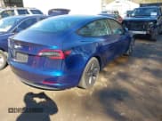✅ 2021 Tesla Model 3 Standard Range Plus • VIN: 5YJ3E1EA2MF087140 • Lot: 41689033. Wystawiony na IAAI z przebiegiem 27 755 mil. Bezpłatny archiwum sprzedaży aukcyjnych z USA i szczegółowy raport historii pojazdu na DreamBid. Zdjęcie 4.