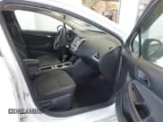 ✅ 2017 Chevrolet Cruze LS • VIN: 1G1BC5SM2H7222483 • Lot: 43765227. Listed on IAAI with 187,114 mi. Free auction sales archive from the USA and detailed vehicle history report at DreamBid. Image 5.