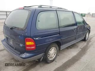 ✅ 1995 Ford Windstar GL • VIN: 2FMDA5149SBC55420 • Lot: 42068228. Wystawiony na IAAI z przebiegiem 187 824 mil. Bezpłatny archiwum sprzedaży aukcyjnych z USA i szczegółowy raport historii pojazdu na DreamBid. Zdjęcie 4.