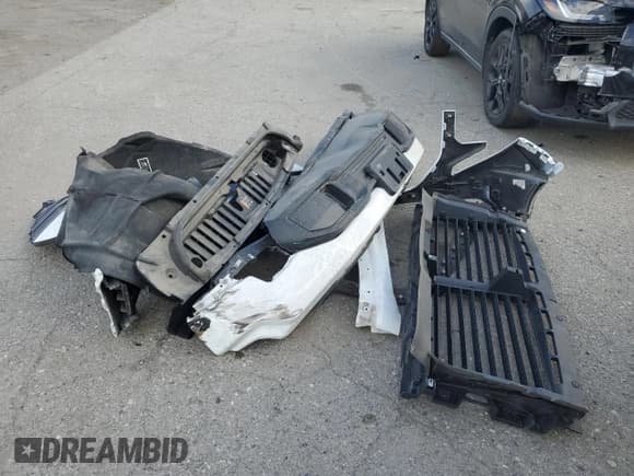 ✅ 2023 GMC Sierra 1500 Elevation • VIN: 3GTPHCED4PG225919 • Lot: 46371755. Listed on Copart with 17,268 mi. Free auction sales archive from the USA and detailed vehicle history report at DreamBid. Image 12.