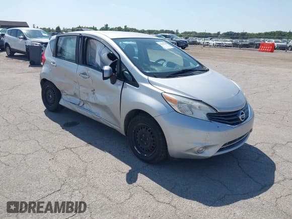 ✅ 2014 Nissan Note SV • VIN: 3N1CE2CP1EL401167 • Lot: 43202519. Wystawiony na IAAI z przebiegiem 83 282 mil. Bezpłatny archiwum sprzedaży aukcyjnych z USA i szczegółowy raport historii pojazdu na DreamBid. Zdjęcie 1.