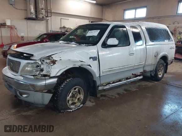✅ 2003 Ford F-150 XL • VIN: 1FTRX18L73NA15075 • Lot: 43827077. Wystawiony na IAAI z przebiegiem Nie podano. Bezpłatny archiwum sprzedaży aukcyjnych z USA i szczegółowy raport historii pojazdu na DreamBid. Zdjęcie 2.