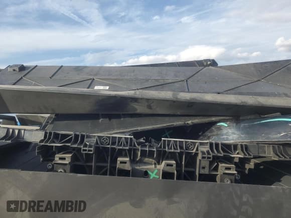 ✅ 2024 Tesla Cybertruck • VIN: 7G2CEHED3RA003296 • Lot: 86309915. Listed on Copart with 18,730 mi. Free auction sales archive from the USA and detailed vehicle history report at DreamBid. Image 12.