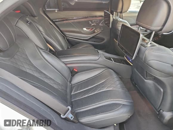 ✅ 2014 Mercedes-Benz S 550 • VIN: WDDUG8CB5EA047623 • Лот: 95446865. Опубликован ранее на Copart с пробегом 143 794 миль. Бесплатный доступ к архиву аукционных продаж из США и подробный отчёт об истории автомобиля на DreamBid. Изображение 10.