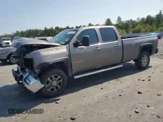 2014 Chevrolet Silverado 3500HD SRW LTZ с VIN 1GC4K1E81EF137811, выставлен на аукционе Copart как лот 71555844 с пробегом 157 082 миль миль и Списание • Salvage title. История ставок и продаж доступна на DreamBid. Изображение 1.