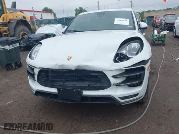 ✅ 2015 Porsche Macan Turbo • VIN: WP1AF2A5XFLB93921 • Лот: 42466833. Опубликован ранее на IAAI с пробегом 89 098 миль. Бесплатный доступ к архиву аукционных продаж из США и подробный отчёт об истории автомобиля на DreamBid. Изображение 6.
