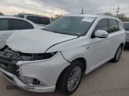 ✅ 2022 Mitsubishi Outlander SEL • VIN: JA4J2VA72NZ022134 • Лот: 41590731. Опубликован ранее на IAAI с пробегом 40 055 миль. Бесплатный доступ к архиву аукционных продаж из США и подробный отчёт об истории автомобиля на DreamBid. Изображение 2.