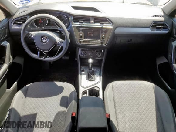 ✅ 2018 Volkswagen Tiguan S • VIN: 3VV1B7AX8JM070459 • Lot: 70947045. Listed on Copart with 150,564 mi. Free auction sales archive from the USA and detailed vehicle history report at DreamBid. Image 8.