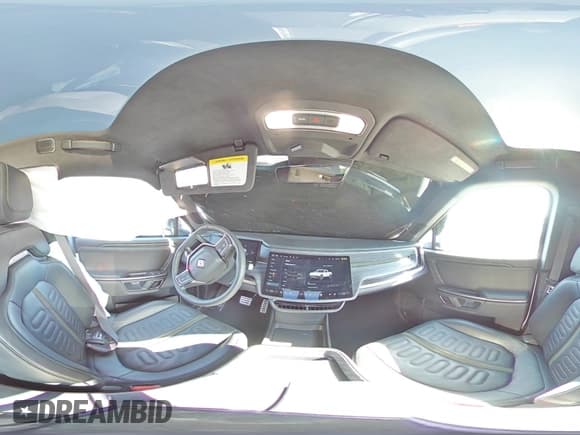 ✅ 2022 Rivian R1T Adventure • VIN: 7FCTGAAA9NN009189 • Lot: 56009235. Wystawiony na Copart z przebiegiem 28 994 mil. Bezpłatny archiwum sprzedaży aukcyjnych z USA i szczegółowy raport historii pojazdu na DreamBid. Zdjęcie 14.