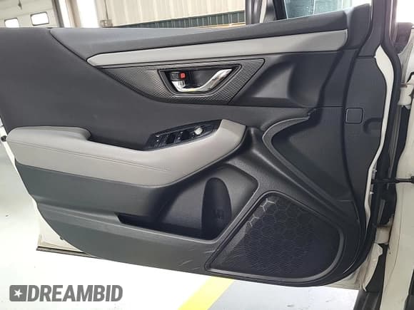 ✅ 2023 Subaru Outback Premium • VIN: 4S4BTADC7P3133823 • Lot: 42526172. Listed on IAAI with 79,545 mi. Free auction sales archive from the USA and detailed vehicle history report at DreamBid. Image 1.