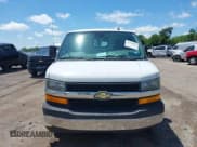 ✅ 2019 Chevrolet Express Cargo • VIN: 1GCWGAFP6K1368910 • Lot: 42194961. Wystawiony na IAAI z przebiegiem 69 359 mil. Bezpłatny archiwum sprzedaży aukcyjnych z USA i szczegółowy raport historii pojazdu na DreamBid. Zdjęcie 12.