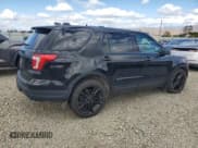 ✅ 2018 Ford Police Interceptor Utility • VIN: 1FM5K8AR2JGC34222 • Lot: 85199855. Wystawiony na Copart z przebiegiem 72 959 mil. Bezpłatny archiwum sprzedaży aukcyjnych z USA i szczegółowy raport historii pojazdu na DreamBid. Zdjęcie 3.