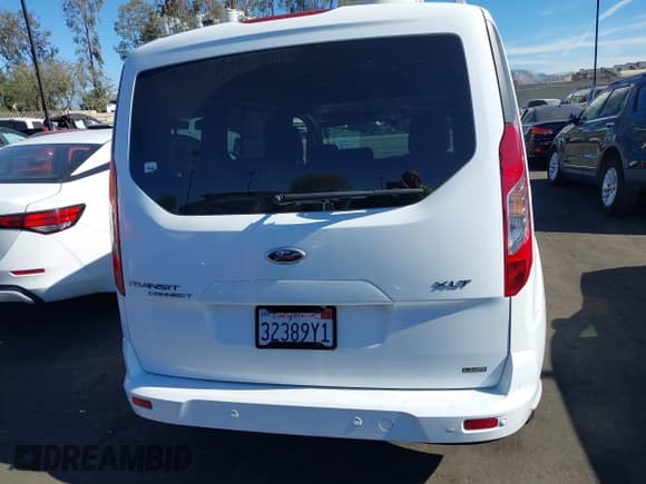 ✅ 2015 Ford Transit Connect XLT • VIN: NM0GE9F75F1194761 • Lot: 43604719. Wystawiony na IAAI z przebiegiem 238 620 mil. Bezpłatny archiwum sprzedaży aukcyjnych z USA i szczegółowy raport historii pojazdu na DreamBid. Zdjęcie 17.