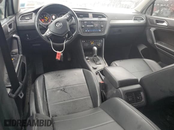 ✅ 2018 Volkswagen Tiguan SEL • VIN: 3VV2B7AX5JM012930 • Lot: 92529245. Listed on Copart with 109,777 mi. Free auction sales archive from the USA and detailed vehicle history report at DreamBid. Image 8.