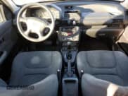 ✅ 2002 Land Rover Freelander • VIN: SALNM22222A206432 • Лот: 80378824. Опубликован ранее на Copart с пробегом 112 098 миль. Бесплатный доступ к архиву аукционных продаж из США и подробный отчёт об истории автомобиля на DreamBid. Изображение 8.