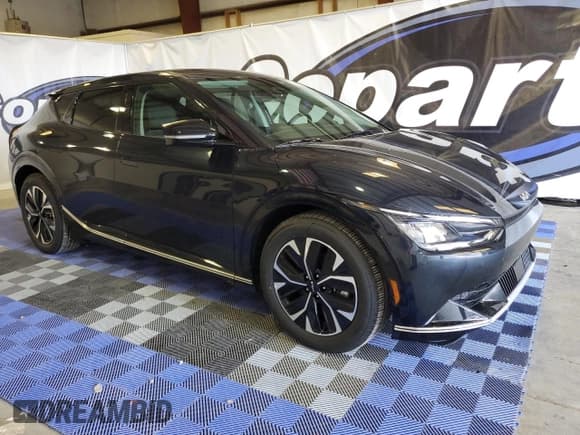 ✅ 2024 Kia EV6 Wind • VIN: KNDC34LA0R5183688 • Лот: 70425644. Опубликован ранее на Copart с пробегом 2 300 миль. Бесплатный доступ к архиву аукционных продаж из США и подробный отчёт об истории автомобиля на DreamBid. Изображение 4.