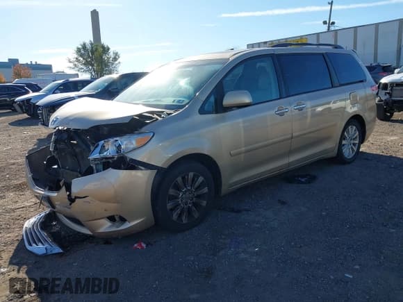 ✅ 2011 Toyota Sienna Limited • VIN: 5TDDK3DC1BS009551 • Lot: 43695139. Listed on IAAI with 215,918 mi. Free auction sales archive from the USA and detailed vehicle history report at DreamBid. Image 16.