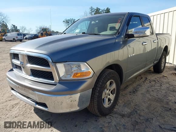 ✅ 2009 Dodge 1500 SLT • VIN: 1D3HB18P49S800667 • Lot: 41756698. Listed on IAAI with 267,731 mi. Free auction sales archive from the USA and detailed vehicle history report at DreamBid. Image 17.