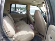 ✅ 2002 Ford Explorer XLS • VIN: 1FMZU62E92UA73124 • Lot: 41914612. Wystawiony na IAAI z przebiegiem 253 431 mil. Bezpłatny archiwum sprzedaży aukcyjnych z USA i szczegółowy raport historii pojazdu na DreamBid. Zdjęcie 8.