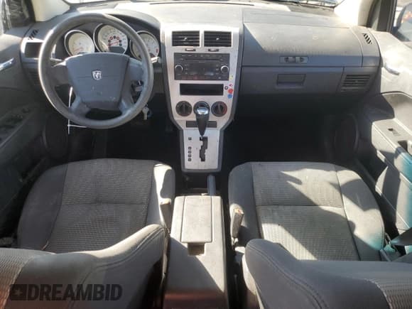 ✅ 2009 Dodge Caliber SXT • VIN: 1B3HB48A29D133027 • Lot: 75720884. Wystawiony na Copart z przebiegiem 210 891 mil. Bezpłatny archiwum sprzedaży aukcyjnych z USA i szczegółowy raport historii pojazdu na DreamBid. Zdjęcie 8.