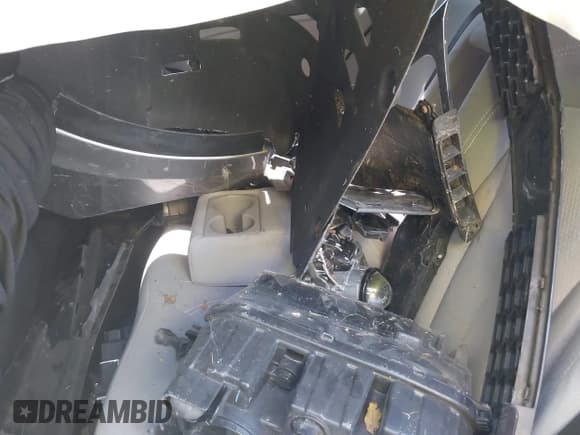 ✅ 2011 Kia Optima LX • VIN: KNAGM4A78B5096761 • Лот: 43526962. Опубликован ранее на IAAI с пробегом 147 194 миль. Бесплатный доступ к архиву аукционных продаж из США и подробный отчёт об истории автомобиля на DreamBid. Изображение 8.