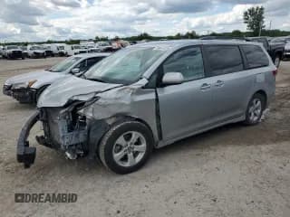 ✅ 2019 Toyota Sienna LE Auto Access Seat • VIN: 5TDKZ3DC5KS017266 • Lot: 58641025. Listed on Copart with 112,833 mi. Free auction sales archive from the USA and detailed vehicle history report at DreamBid. Image 1.