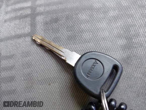 ✅ 2005 Chevrolet Equinox LS • VIN: 2CNDL23F956088335 • Lot: 43530406. Wystawiony na IAAI z przebiegiem 210 392 mil. Bezpłatny archiwum sprzedaży aukcyjnych z USA i szczegółowy raport historii pojazdu na DreamBid. Zdjęcie 11.