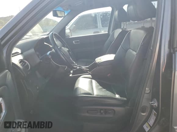 ✅ 2010 Honda Pilot EX-L • VIN: 5FNYF3H64AB003000 • Lot: 84469735. Listed on Copart with 175,179 mi. Free auction sales archive from the USA and detailed vehicle history report at DreamBid. Image 7.