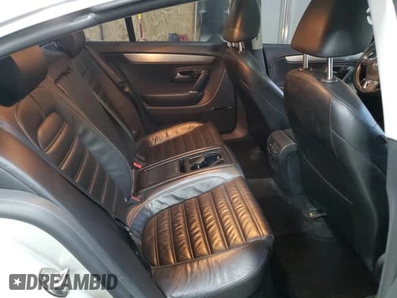 ✅ 2009 Volkswagen CC 4Motion • VIN: WVWGU73C79E535781 • Лот: 84482454. Опубликован ранее на Copart с пробегом 147 108 миль. Бесплатный доступ к архиву аукционных продаж из США и подробный отчёт об истории автомобиля на DreamBid. Изображение 10.