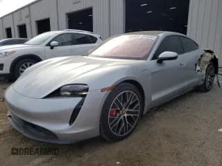 ✅ 2020 Porsche Taycan 4S • VIN: WP0AB2Y19LSA50933 • Lot: 43690383. Listed on Copart with 37,902 mi. Free auction sales archive from the USA and detailed vehicle history report at DreamBid. Image 1.