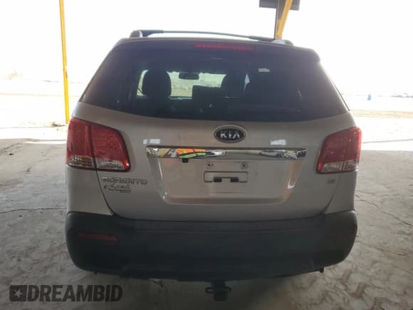 ✅ 2013 Kia Sorento EX • VIN: 5XYKUDA62DG345831 • Лот: 86206974. Опубликован ранее на Copart с пробегом Не указан. Бесплатный доступ к архиву аукционных продаж из США и подробный отчёт об истории автомобиля на DreamBid. Изображение 6.