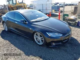 ✅ 2015 Tesla Model S 85D • VIN: 5YJSA1S25FF098009 • Лот: 43455236. Опубликован ранее на IAAI с пробегом 110 645 миль. Бесплатный доступ к архиву аукционных продаж из США и подробный отчёт об истории автомобиля на DreamBid. Изображение 1.