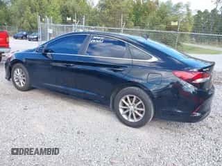 2019 Hyundai Sonata SE с VIN 5NPE24AFXKH740509, выставлен на аукционе IAAI как лот 43590593 с пробегом 253 771 миль миль и . История ставок и продаж доступна на DreamBid. Изображение 3.