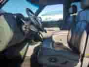 2000 Chevrolet Blazer LT z VIN 1GNDT13W8Y2241861, wystawiony jako Copart lot #41696815 z przebiegiem 128 073 mil mil oraz Szkoda całkowita • Salvage title. Historia ofert i sprzedaży dostępna na DreamBid. Obrazek 7.