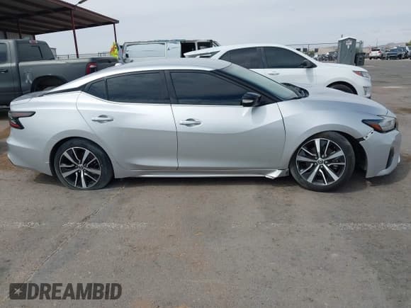 ✅ 2020 Nissan Maxima SV • VIN: 1N4AA6CV9LC385899 • Лот: 43126423. Опубликован ранее на IAAI с пробегом 52 067 миль. Бесплатный доступ к архиву аукционных продаж из США и подробный отчёт об истории автомобиля на DreamBid. Изображение 12.