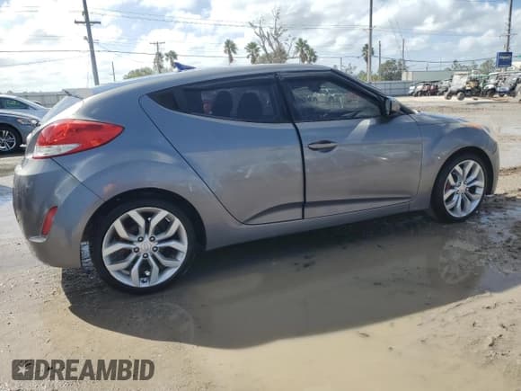 ✅ 2012 Hyundai Veloster w/Red Int • VIN: KMHTC6AD5CU030077 • Lot: 78659754. Wystawiony na Copart z przebiegiem 172 494 mil. Bezpłatny archiwum sprzedaży aukcyjnych z USA i szczegółowy raport historii pojazdu na DreamBid. Zdjęcie 3.