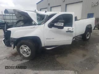 ✅ 2014 GMC Sierra 2500HD SLE • VIN: 1GT120CG6EF192648 • Лот: 64040194. Опубликован ранее на Copart с пробегом Не указан. Бесплатный доступ к архиву аукционных продаж из США и подробный отчёт об истории автомобиля на DreamBid. Изображение 1.