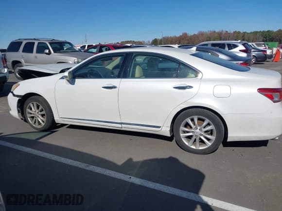 ✅ 2010 Lexus ES 330 • VIN: JTHBK1EG2A2347333 • Лот: 43649846. Опубликован ранее на IAAI с пробегом 190 451 миль. Бесплатный доступ к архиву аукционных продаж из США и подробный отчёт об истории автомобиля на DreamBid. Изображение 15.