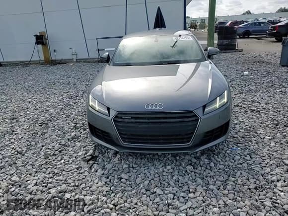 ✅ 2016 Audi TT 2.0T • VIN: TRUC5AFV8G1006274 • Lot: 62758755. Wystawiony na Copart z przebiegiem 114 518 mil. Bezpłatny archiwum sprzedaży aukcyjnych z USA i szczegółowy raport historii pojazdu na DreamBid. Zdjęcie 14.