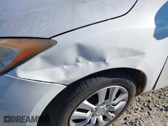 ✅ 2011 Mazda 3 i Sport • VIN: JM1BL1UF2B1903283 • Lot: 43490993. Wystawiony na IAAI z przebiegiem 120 862 mil. Bezpłatny archiwum sprzedaży aukcyjnych z USA i szczegółowy raport historii pojazdu na DreamBid. Zdjęcie 6.