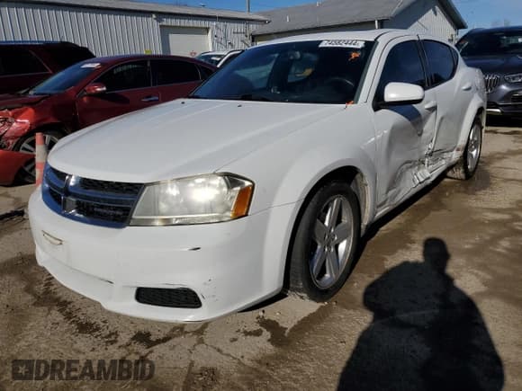 ✅ 2012 Dodge Avenger SXT • VIN: 1C3CDZCB5CN120472 • Лот: 74582444. Опубликован ранее на Copart с пробегом 171 227 миль. Бесплатный доступ к архиву аукционных продаж из США и подробный отчёт об истории автомобиля на DreamBid. Изображение 1.