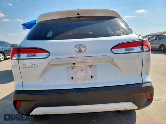 ✅ 2024 Toyota Corolla Cross L • VIN: 7MUAAAAG7RV109784 • Лот: 84626445. Опубликован ранее на Copart с пробегом 10 914 миль. Бесплатный доступ к архиву аукционных продаж из США и подробный отчёт об истории автомобиля на DreamBid. Изображение 6.