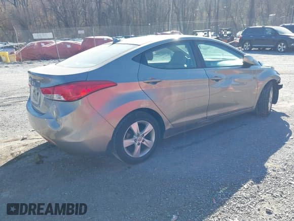 ✅ 2013 Hyundai Elantra GLS • VIN: 5NPDH4AE8DH305122 • Lot: 43686190. Listed on IAAI with 93,606 mi. Free auction sales archive from the USA and detailed vehicle history report at DreamBid. Image 4.