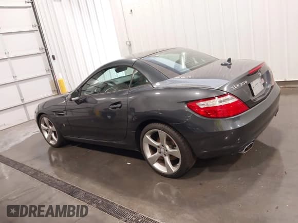 ✅ 2012 Mercedes-Benz SLK 350 • VIN: WDDPK5HA5CF008931 • Лот: 42244282. Опубликован ранее на IAAI с пробегом 55 256 миль. Бесплатный доступ к архиву аукционных продаж из США и подробный отчёт об истории автомобиля на DreamBid. Изображение 15.