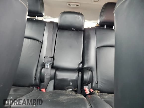 ✅ 2016 Dodge Journey R/T • VIN: 3C4PDDFG4GT116880 • Лот: 79218064. Опубликован ранее на Copart с пробегом 183 063 миль. Бесплатный доступ к архиву аукционных продаж из США и подробный отчёт об истории автомобиля на DreamBid. Изображение 10.